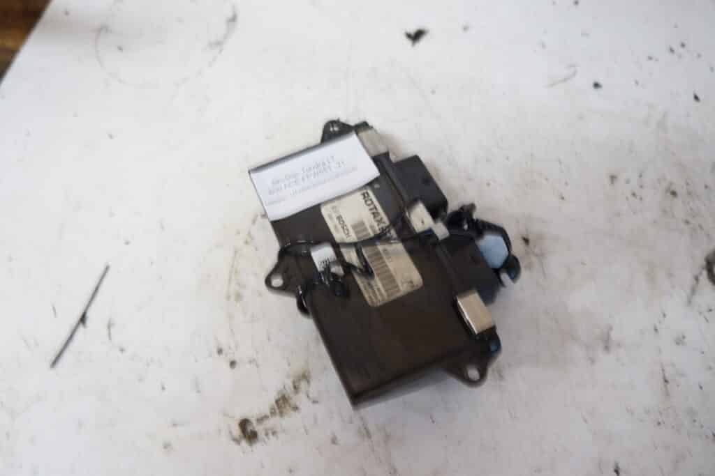 Ski-doo Tundra 600 ace -21  ECM-box