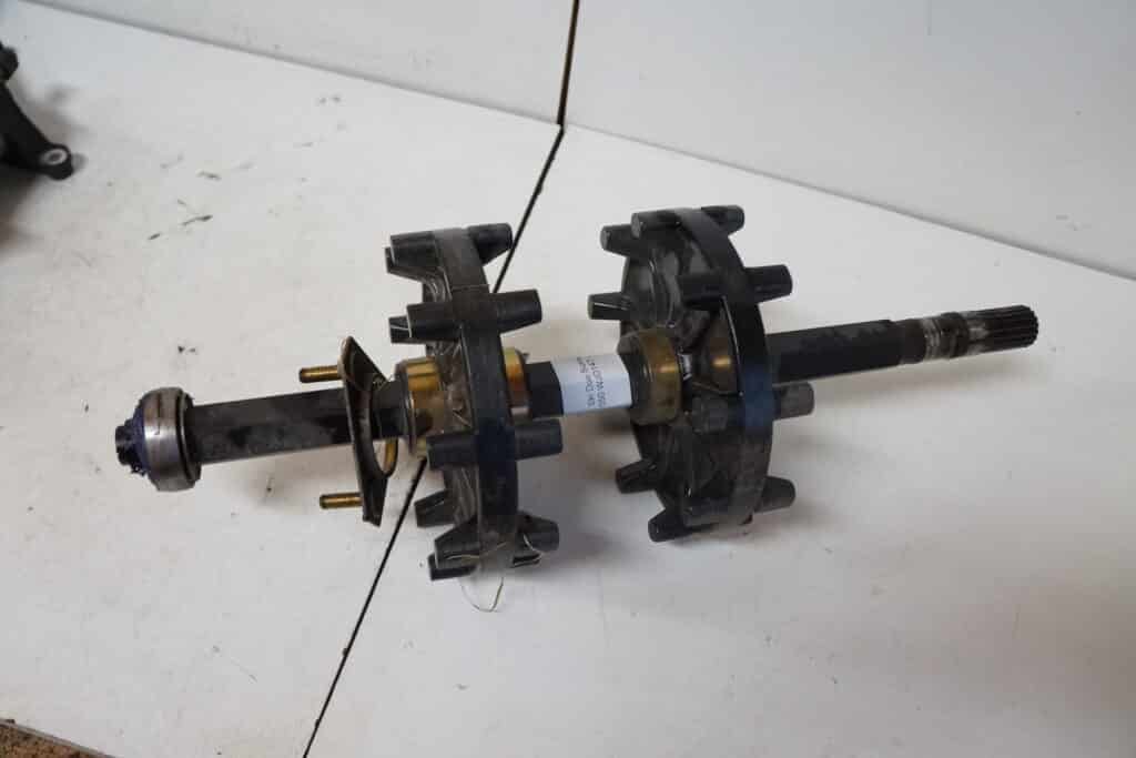 Ski-doo Summit 550 -05  Drivaxel