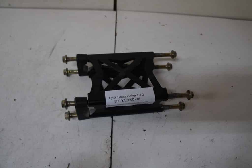 Lynx Boondocker 800 -16  Styrhöjare