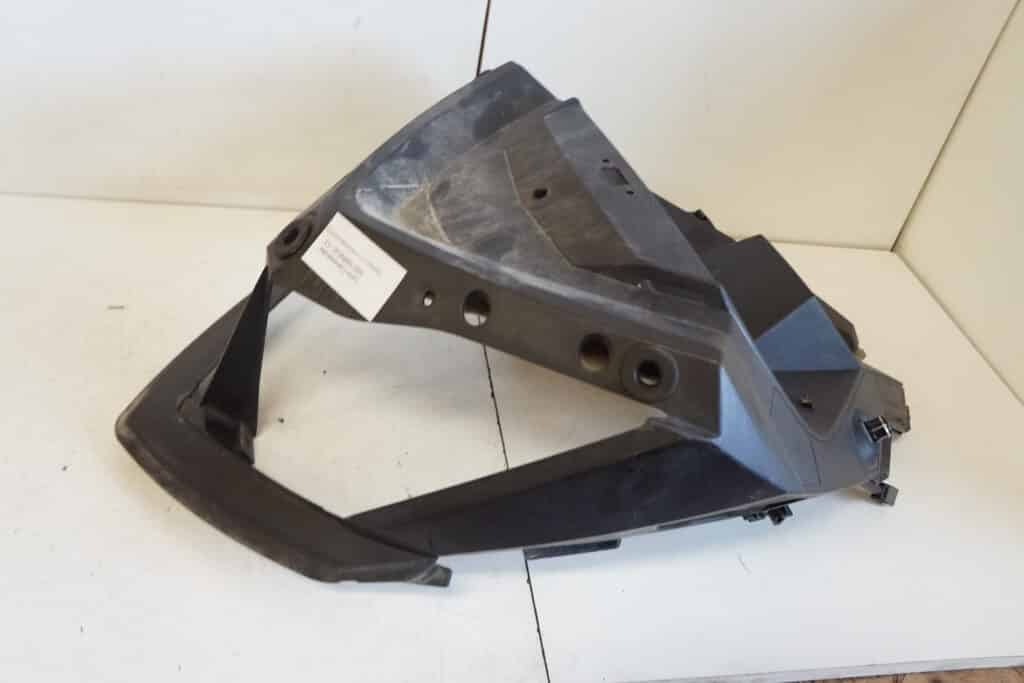 Lynx Commander 600 e-tec -13  Plast runt lyset
