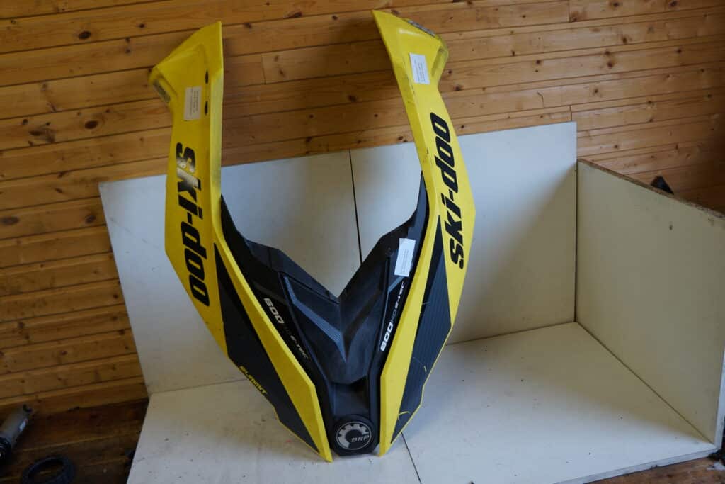 Ski-doo Summit 600 -18  Huvsidor
