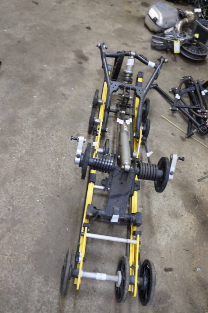 Ski-doo Renegade 900 ace -14  Boggie 137”