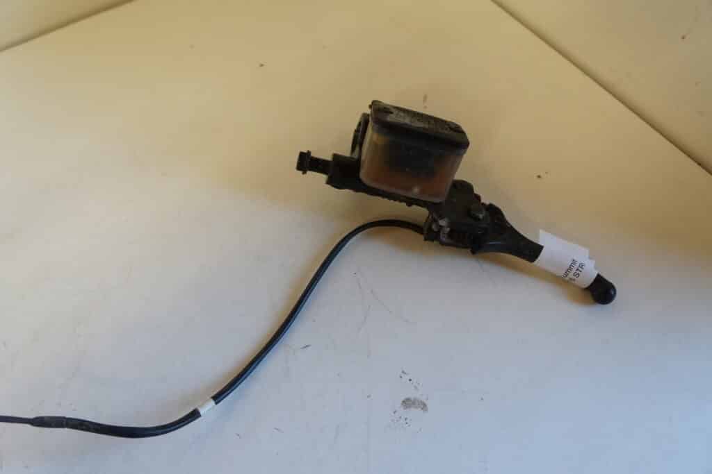 Ski-doo Summit T3 800 163 -16  Bromshandtag med behållare