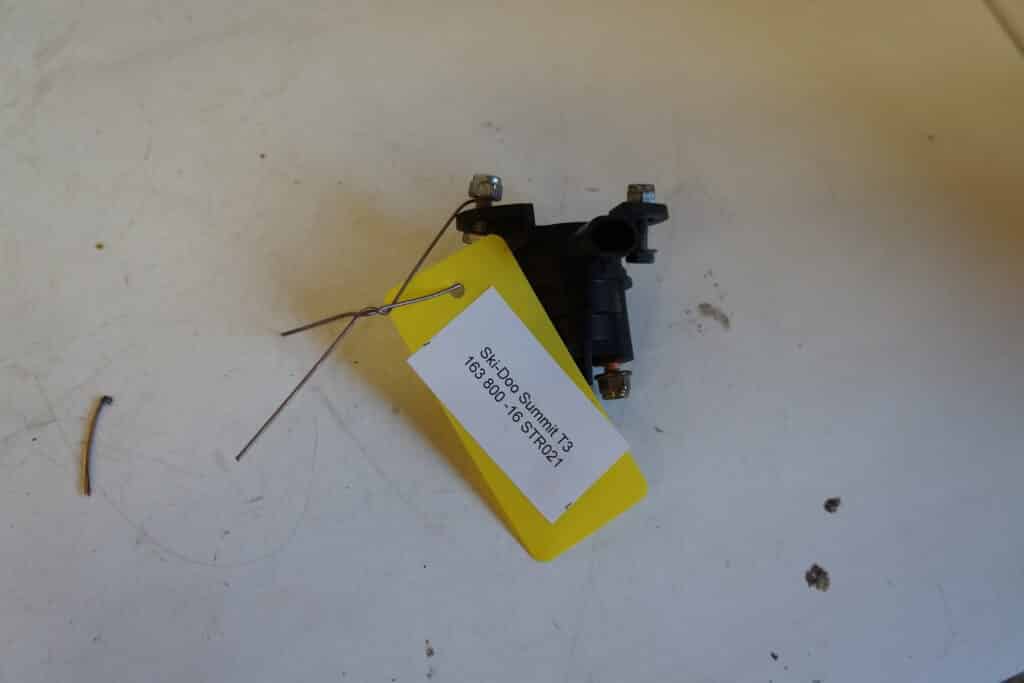 Ski-doo Summit T3 800 163 -16  Solenoid