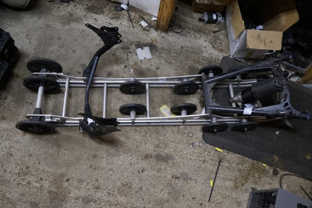 Polaris Switchback 800 Pro-r -14    Boggie 136”