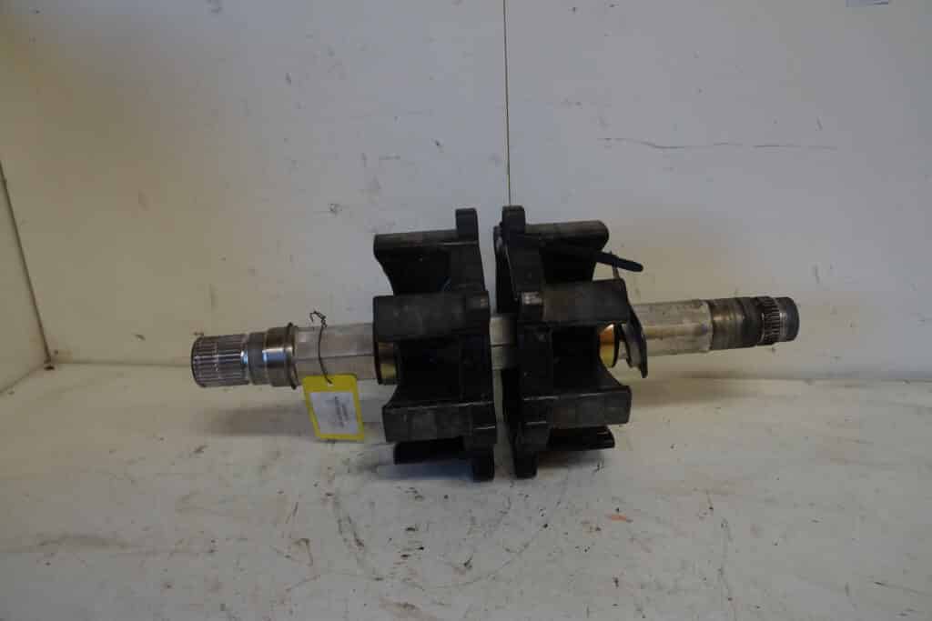 Arctic-cat M8000 -19  Drivaxel