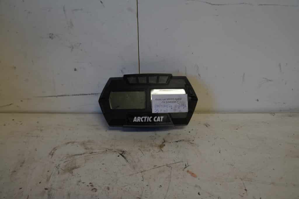Arctic-cat M8000 -19  Hastighetsmätare