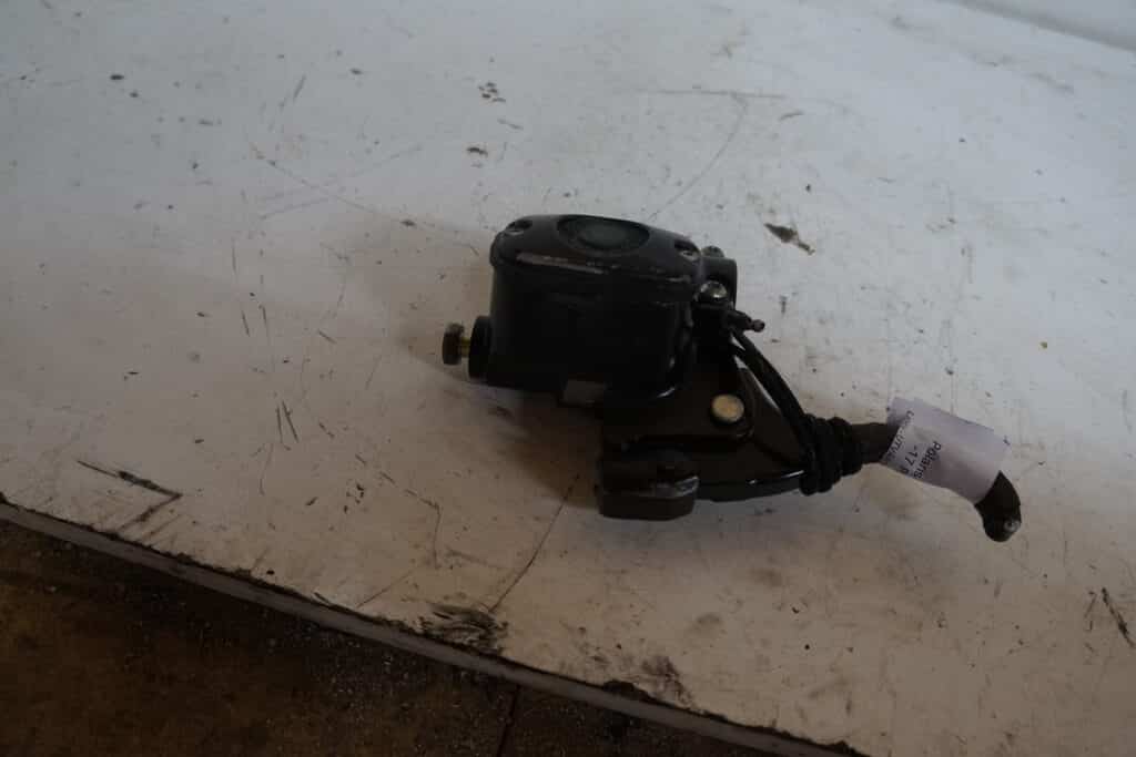 Polaris SKS 800 -17  Bromshandtag