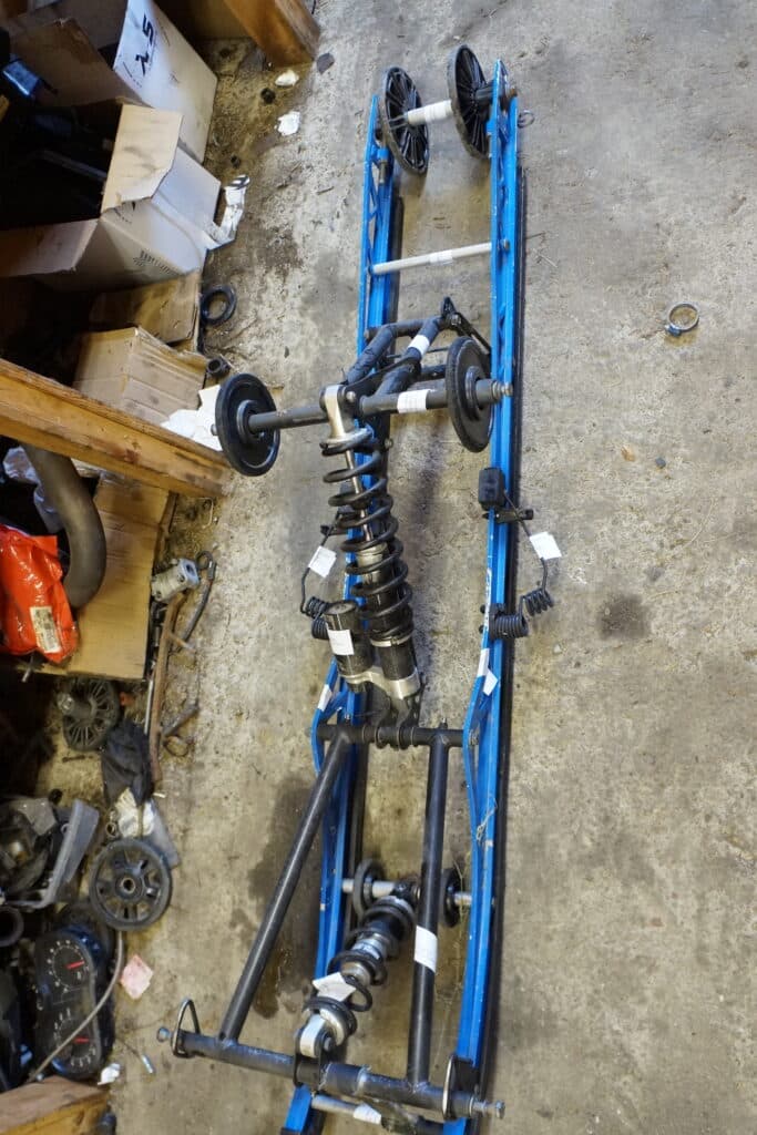 Polaris Pro-rmk 600 155” -18  Boggie 155”