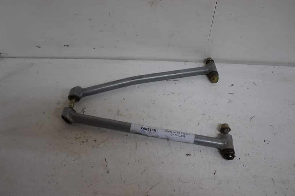 Arctic-cat F8 sno pro -07  A-arm, övre vänster