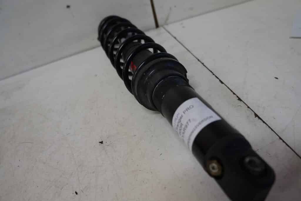 Lynx 49 Ranger 600r -19  Framvagnsstötdämpare 460mm