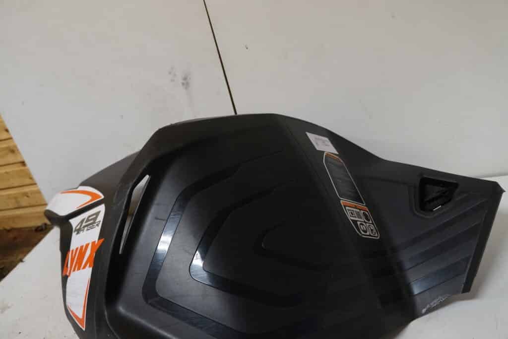 Lynx 49 Ranger 600r -19  Sidokåpa, vänster
