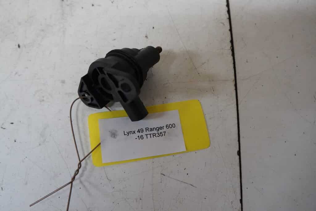 Lynx Ranger 600 e-tec -16  Solenoid