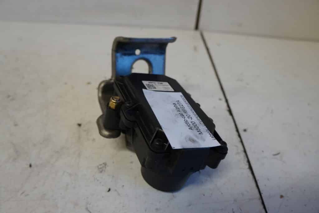 Arctic-cat M8000 -20  APV-Motor