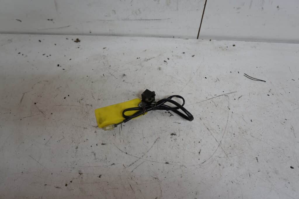 Arctic-cat M8000 -18  Trigger x2