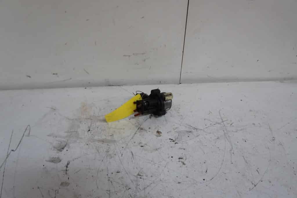 Ski-doo Summit SP 600 -14  Oljepump