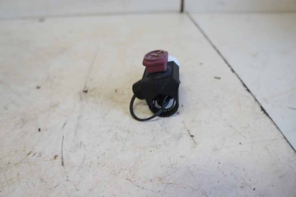 Lynx 49 Ranger 600 ACE -20   Knapp Stoppknapp