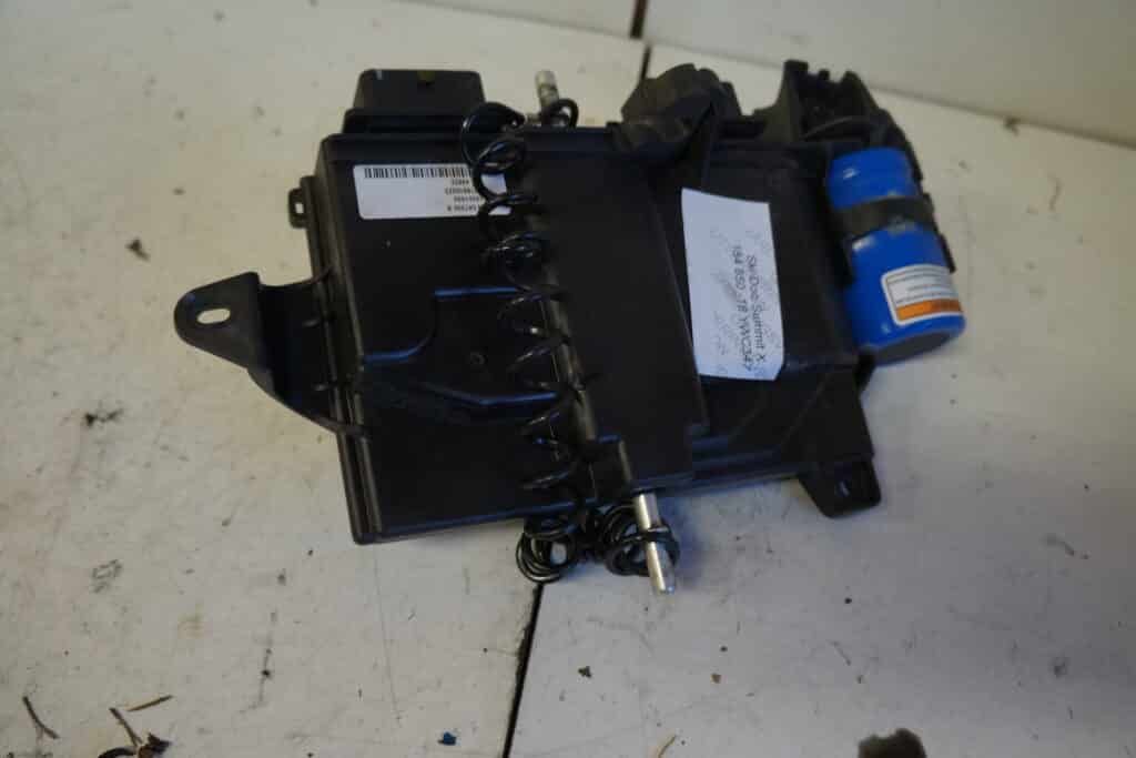 Ski-doo Summit 850 -18  ECM-box
