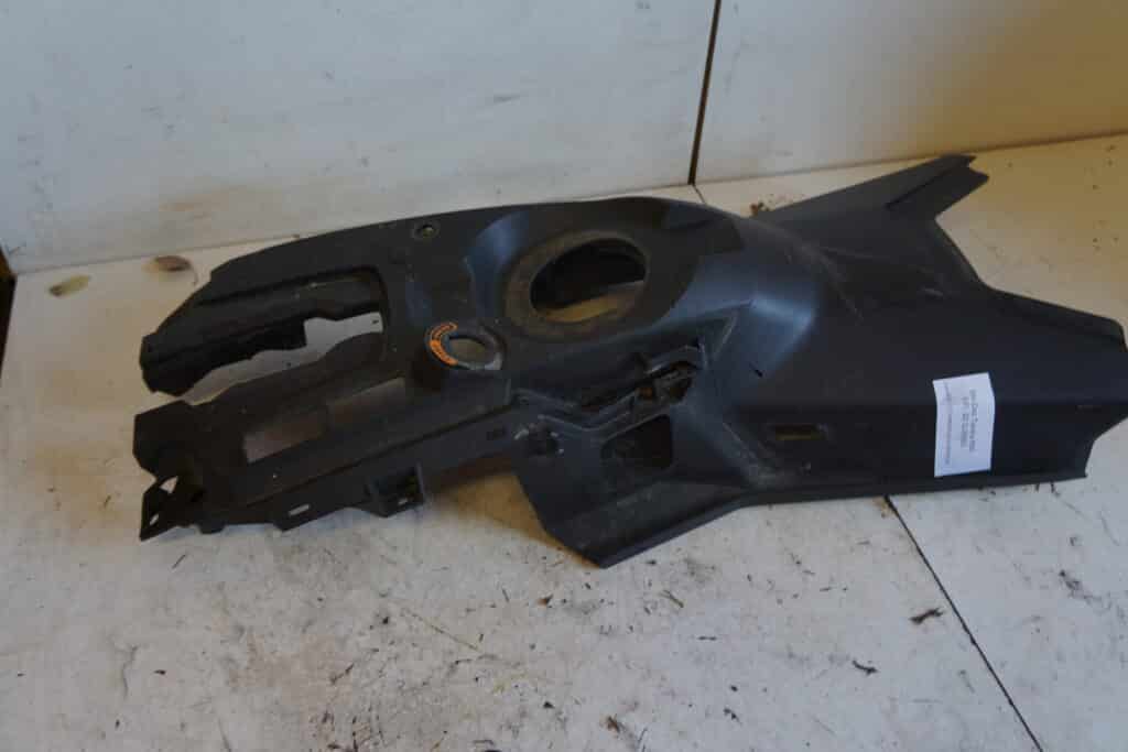 Ski-doo Tundra 600 efi -22  Tankplast