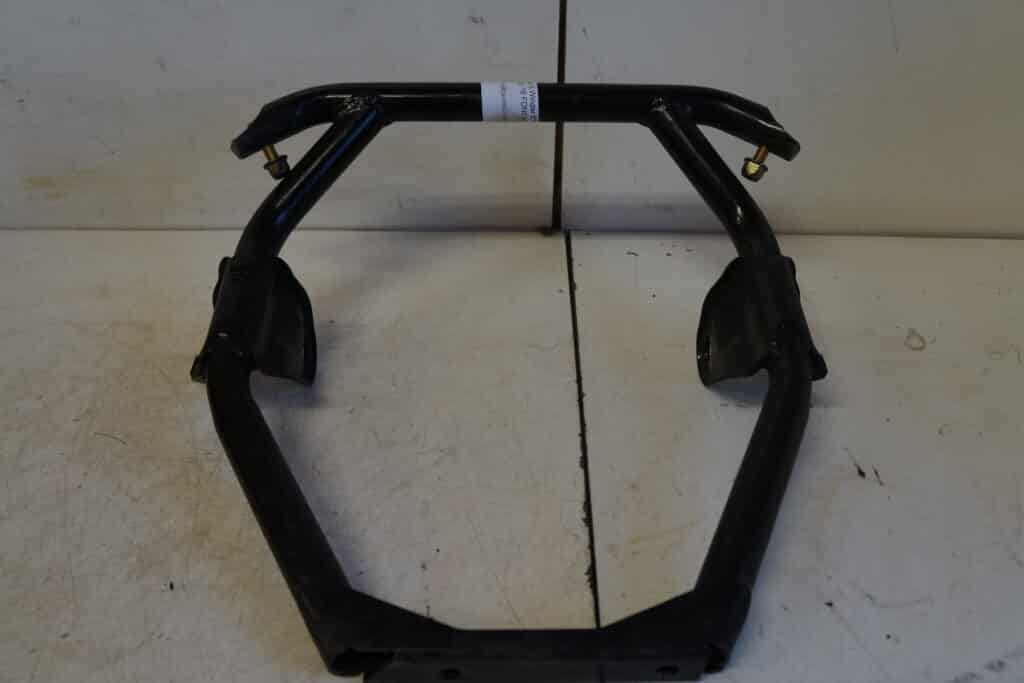 Yamaha Sidewinder BTX -18  Motorfäste
