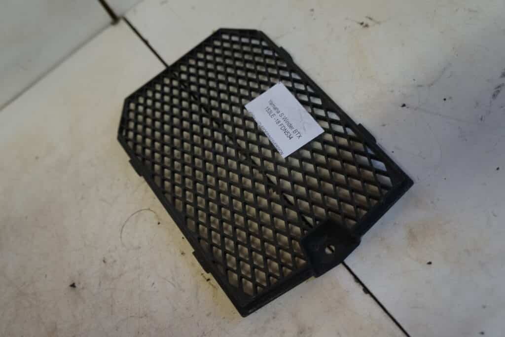 Yamaha Sidewinder BTX -18  Plastgaller