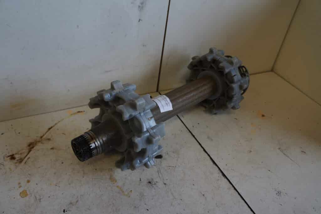 Lynx Ranger 59 600 efi -22  Drivaxel