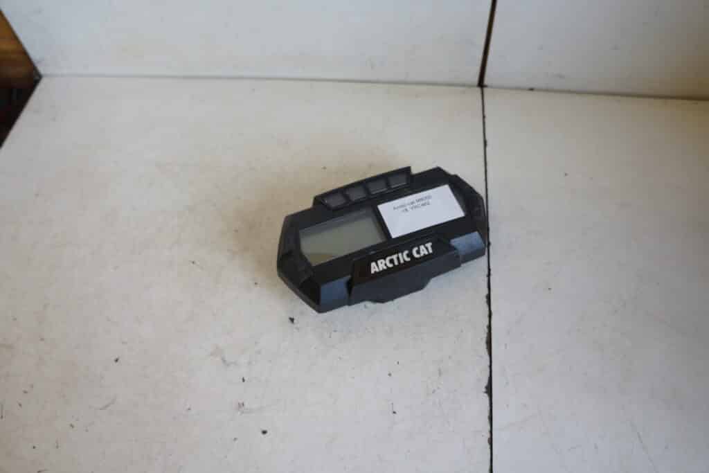 Arctic-cat M8000 -18  Hastighetsmätare