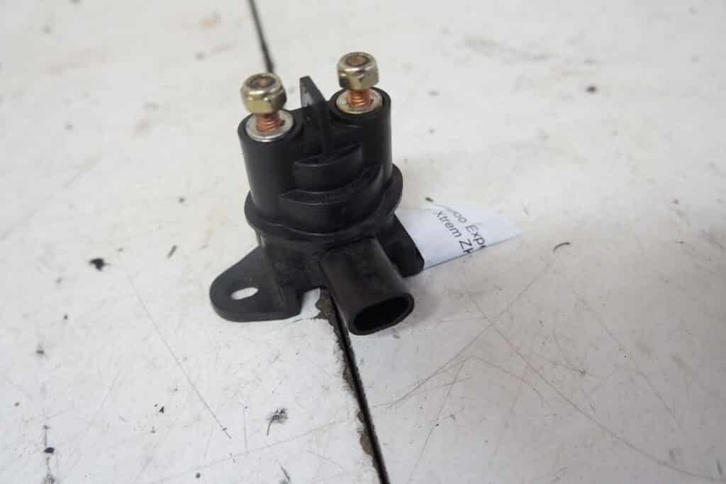 Ski-doo Expedition xtreme 850 -20  Solenoid