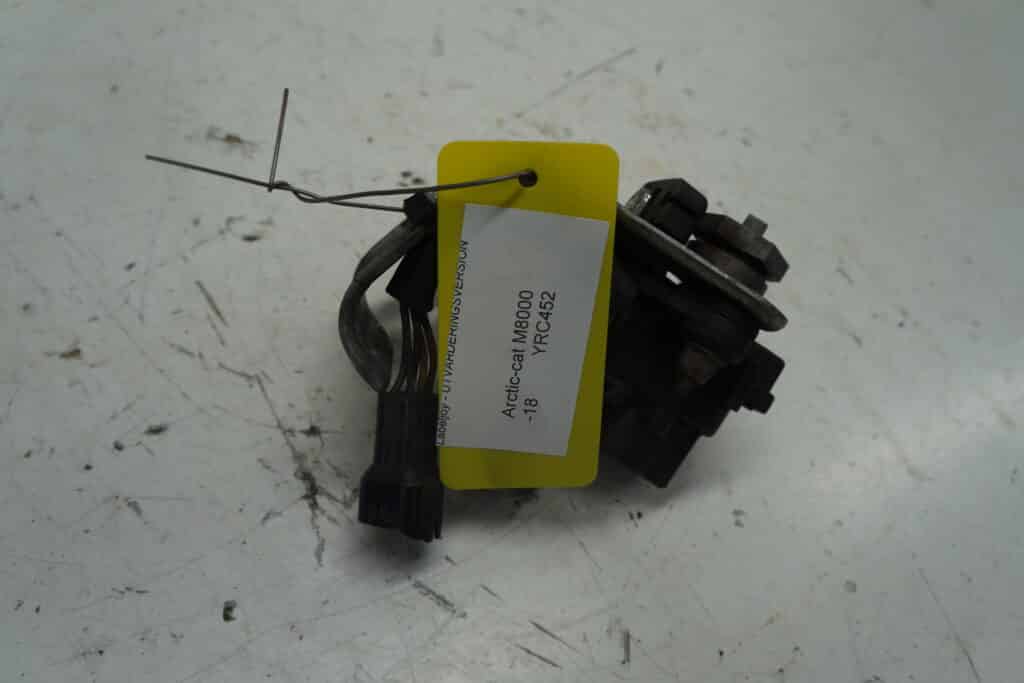 Arctic-cat M8000 -18  APV-Motor