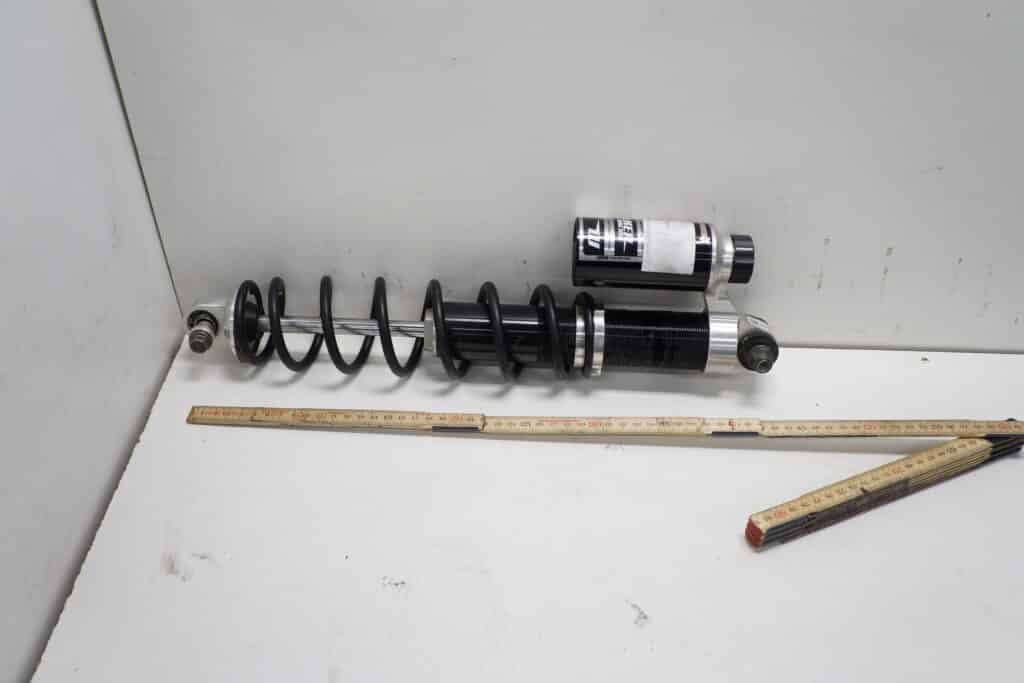 Polaris Pro Rmk 800 -17  Framvagnsstötdämpare 1st höger