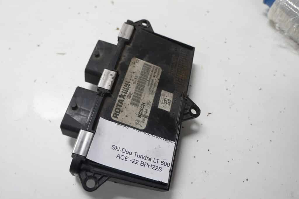 Ski-doo Tundra LT 600 ace -22  ECM-box
