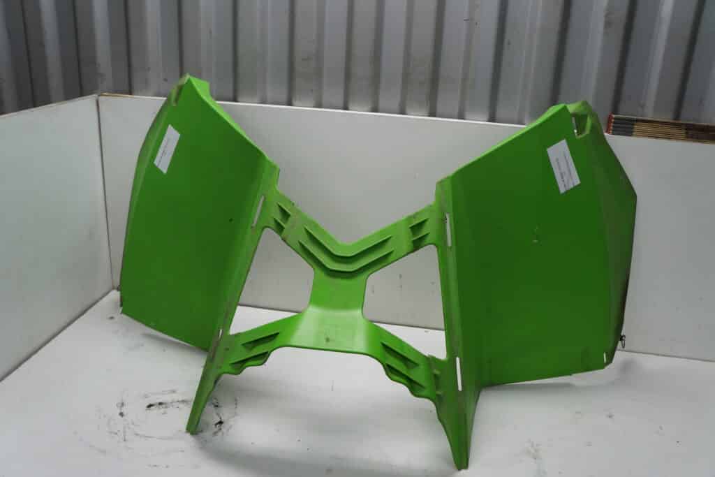 Arctic-cat M8000 -17  Tankplast