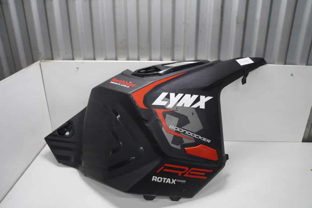 Lynx Boondocker DS 850 -18  Sidokåpa, höger