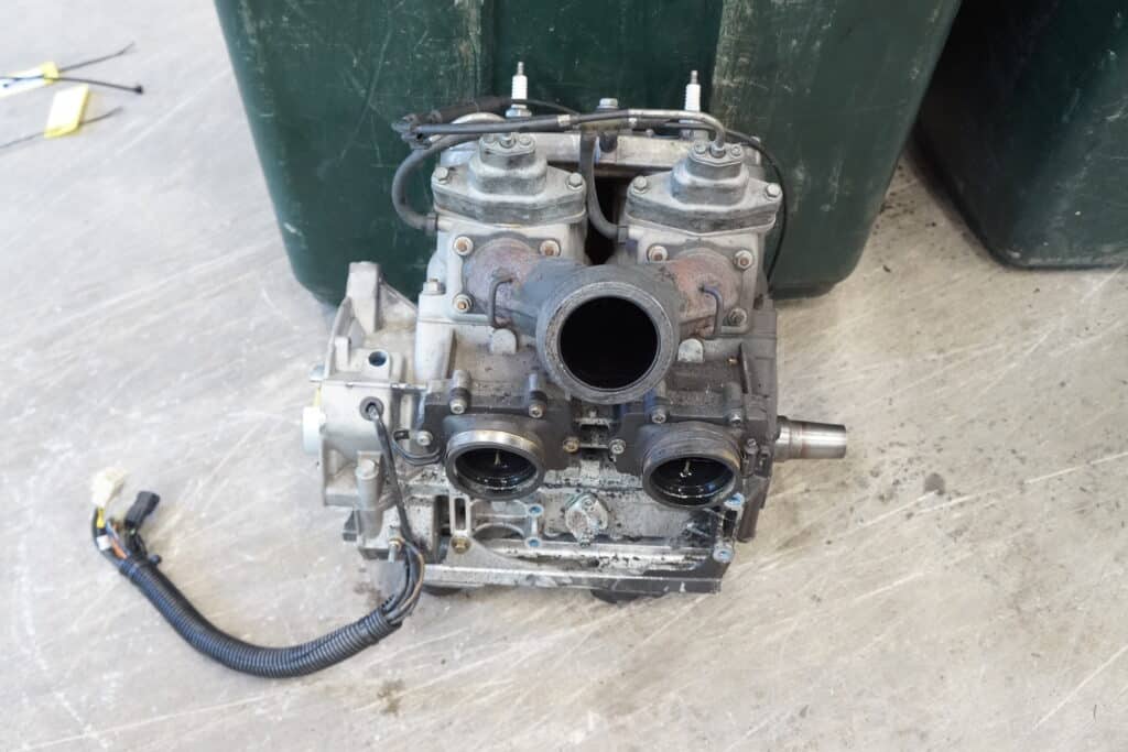 Arctic-cat M6000 -16  Motor  