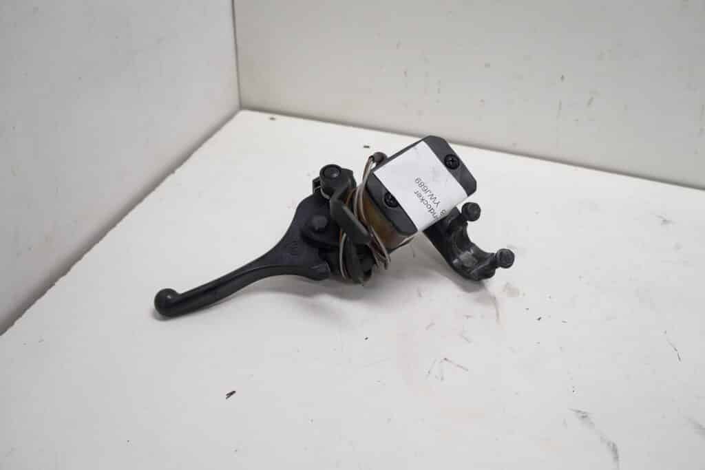 Lynx Boondocker DS 850 -18  Bromshandtag med behållare