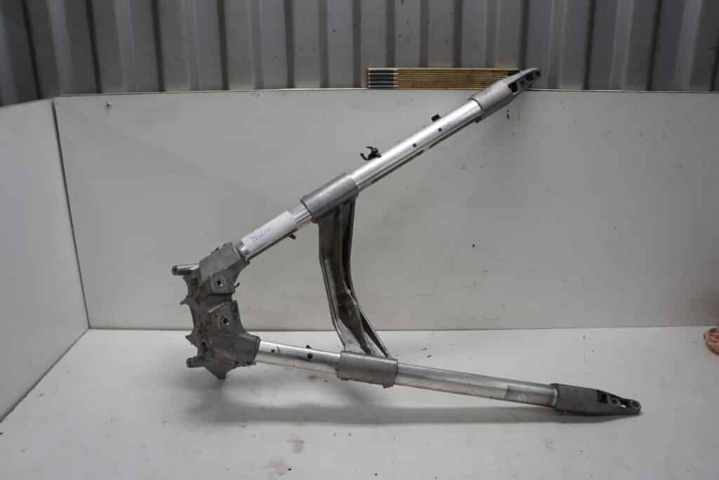 Polaris Pro Rmk 850 155” Slash -22  Pyramidstag bakre