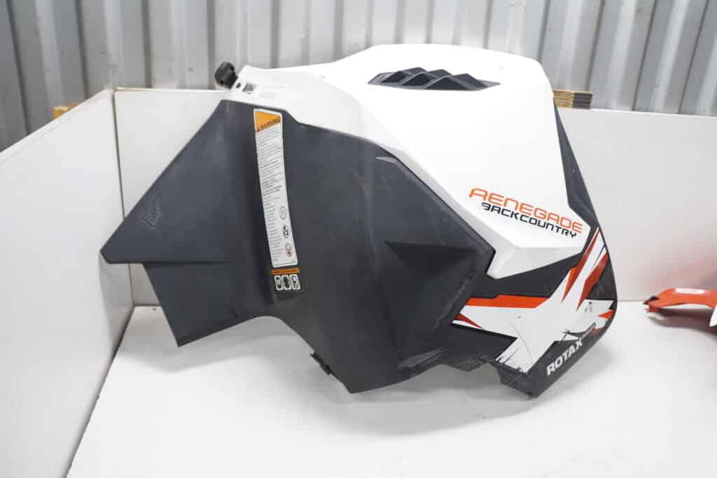Ski-doo Renegade BC 800 -14  Sidokåpa, höger
