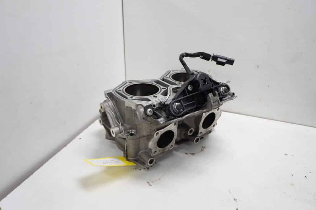 Ski-doo Summit 600r -19  Cylinder 600r