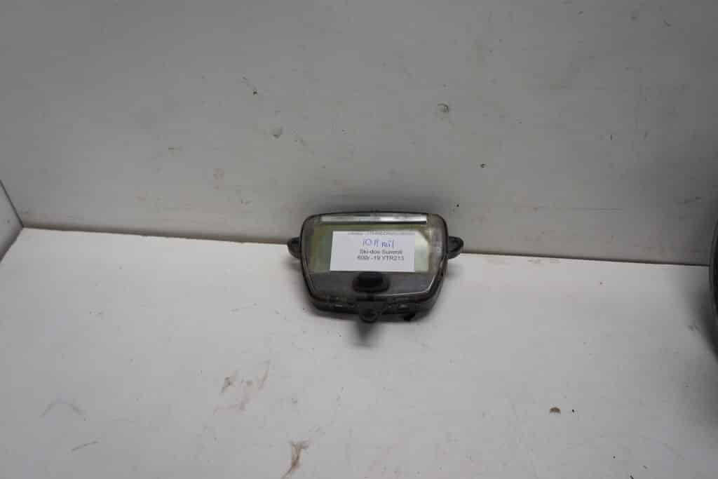 Ski-doo Summit 600r -19  Hastighetsmätare 1019 mil