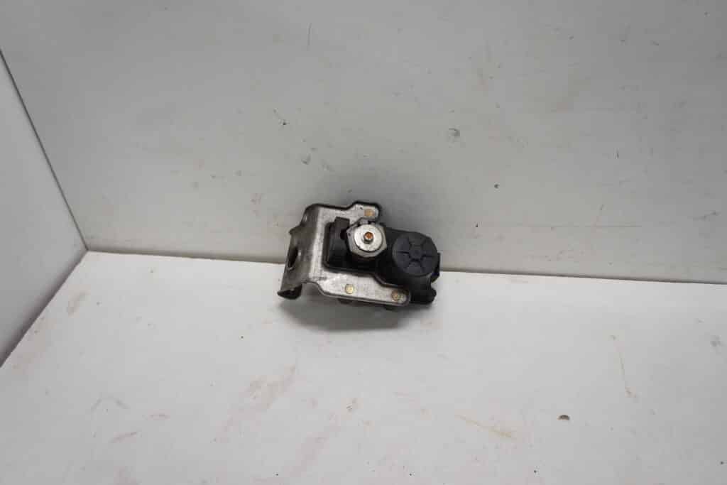 Arctic-cat M8000 -22    APV-Motor