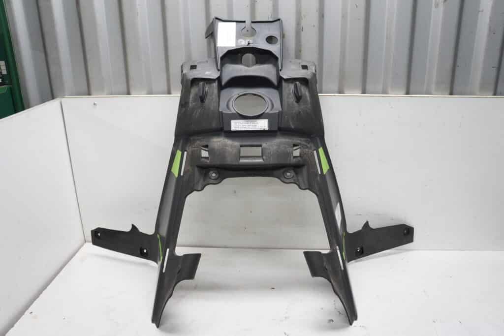 Arctic-cat M8000 -22    Tankplast