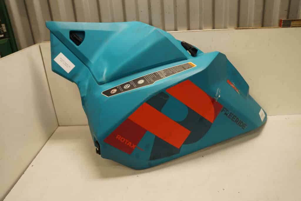 Ski-doo Freeride 850 146” -19  Sidokåpa, höger