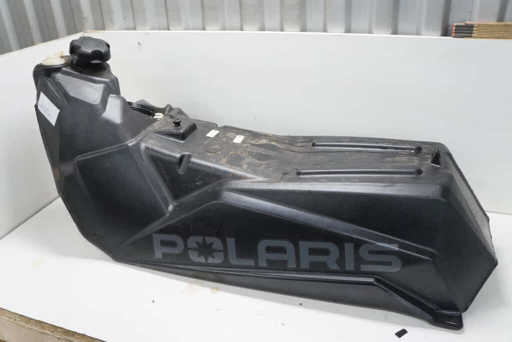 Polaris 850 RMK Khaos -22  Bränsletank