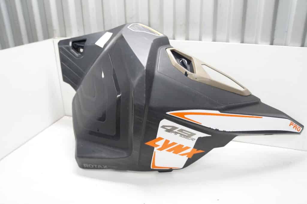Lynx Ranger Pro 600r -20  Sidokåpa, höger