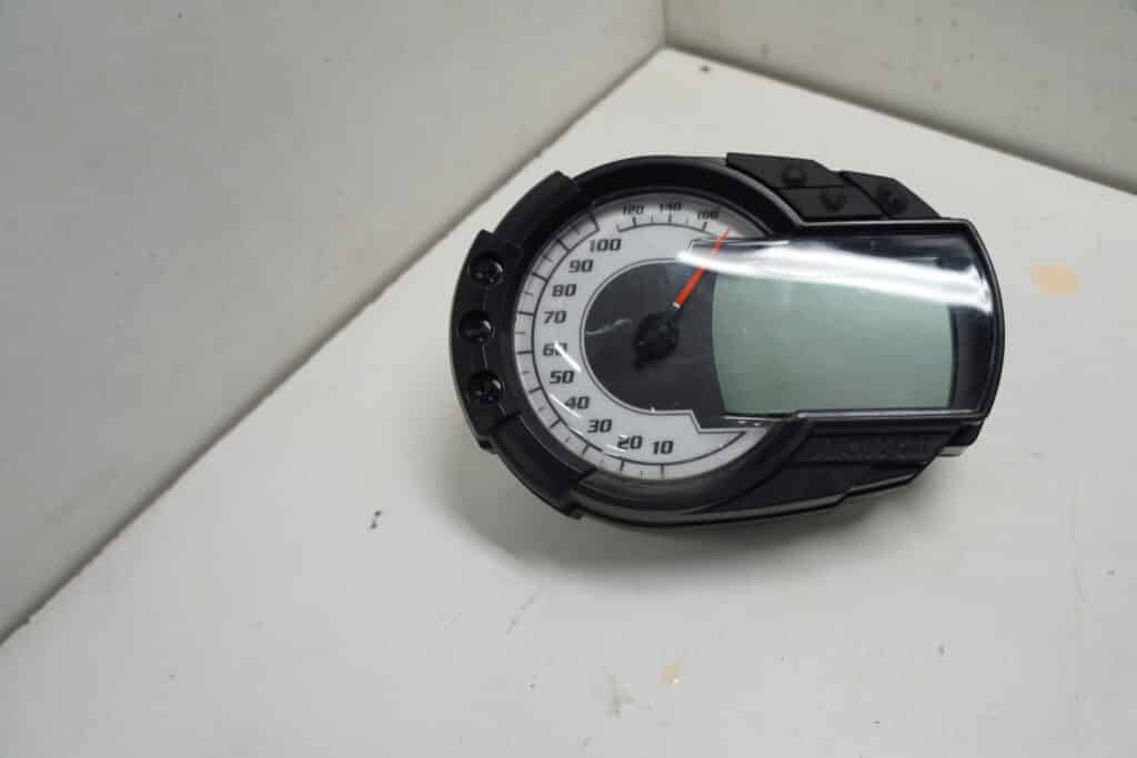 Arctic-cat ZR 8000 -16 Hastighetsmätare 857 mil