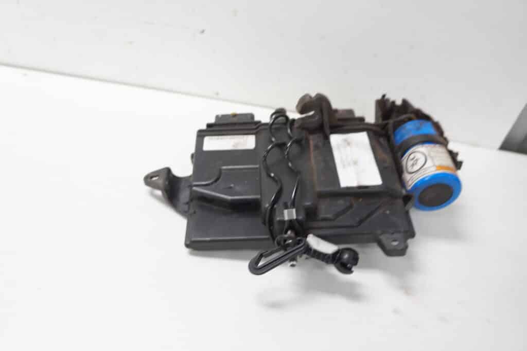 Ski-doo Summit 850 X -17  ECM-box