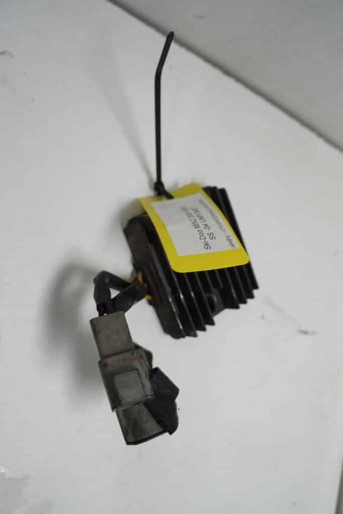 Ski-doo mxz 500ss -04  Voltregulator
