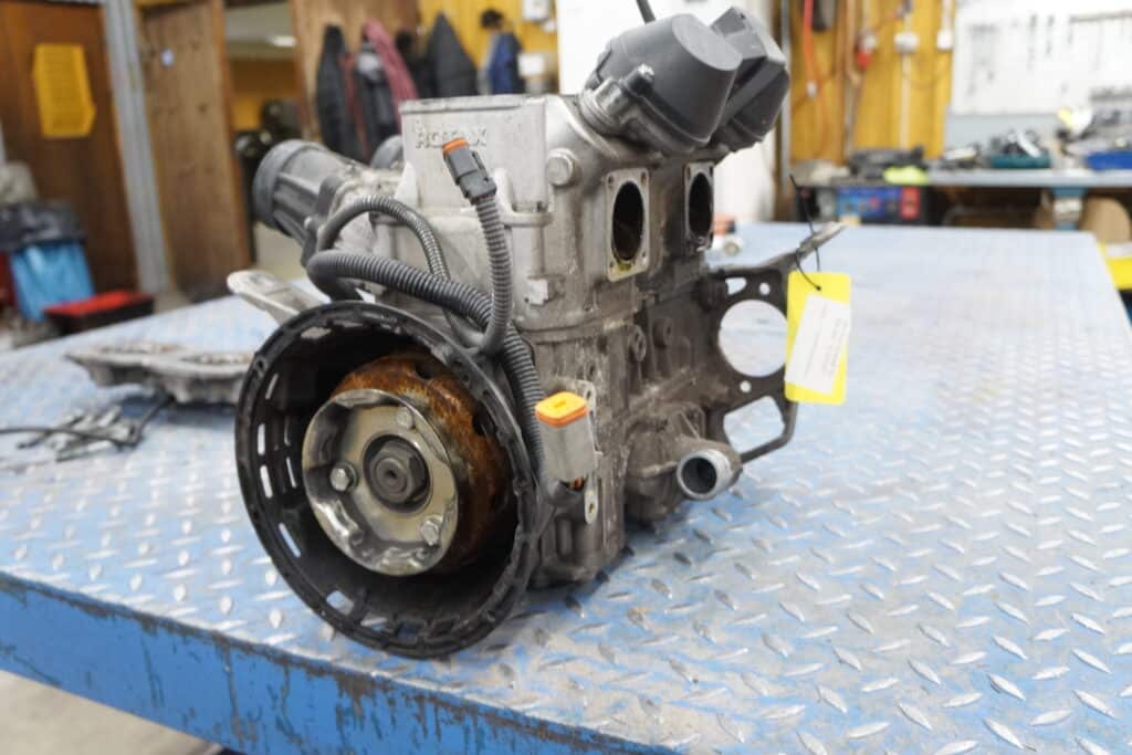 Ski-doo summit 800 T3 -16  Motor 590 mil