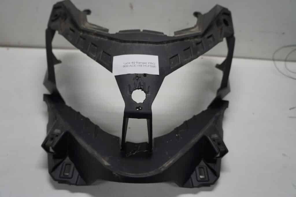 Lynx 49 Ranger Pro 900 Ace -19  Plast runt lyset