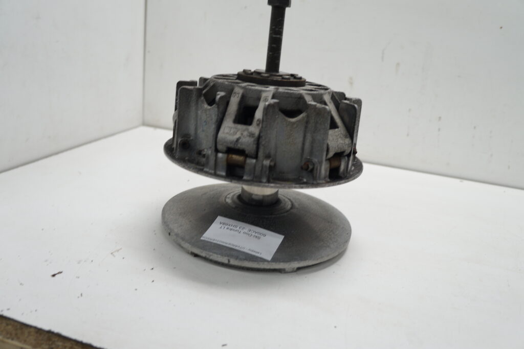 Ski-doo Tundra LT 600 ace -23  Primärvariator
